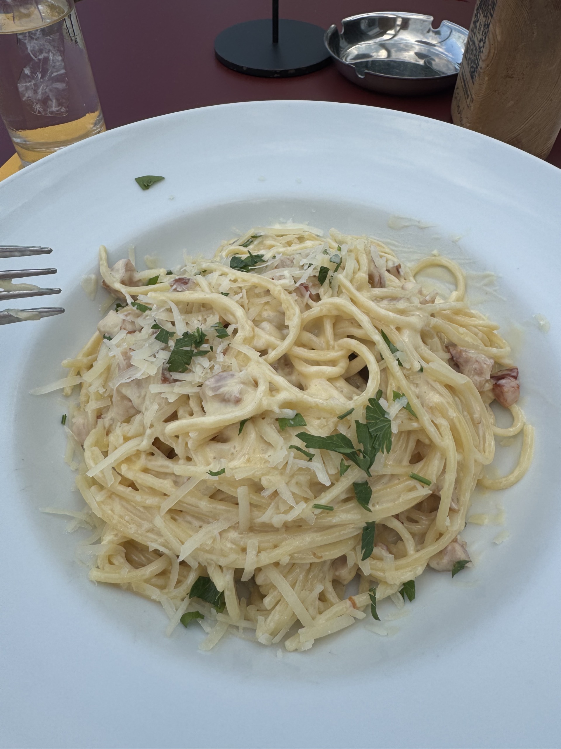 Frische Carbonara in der The Kitchen Bar am Hafen von Thessaloniki