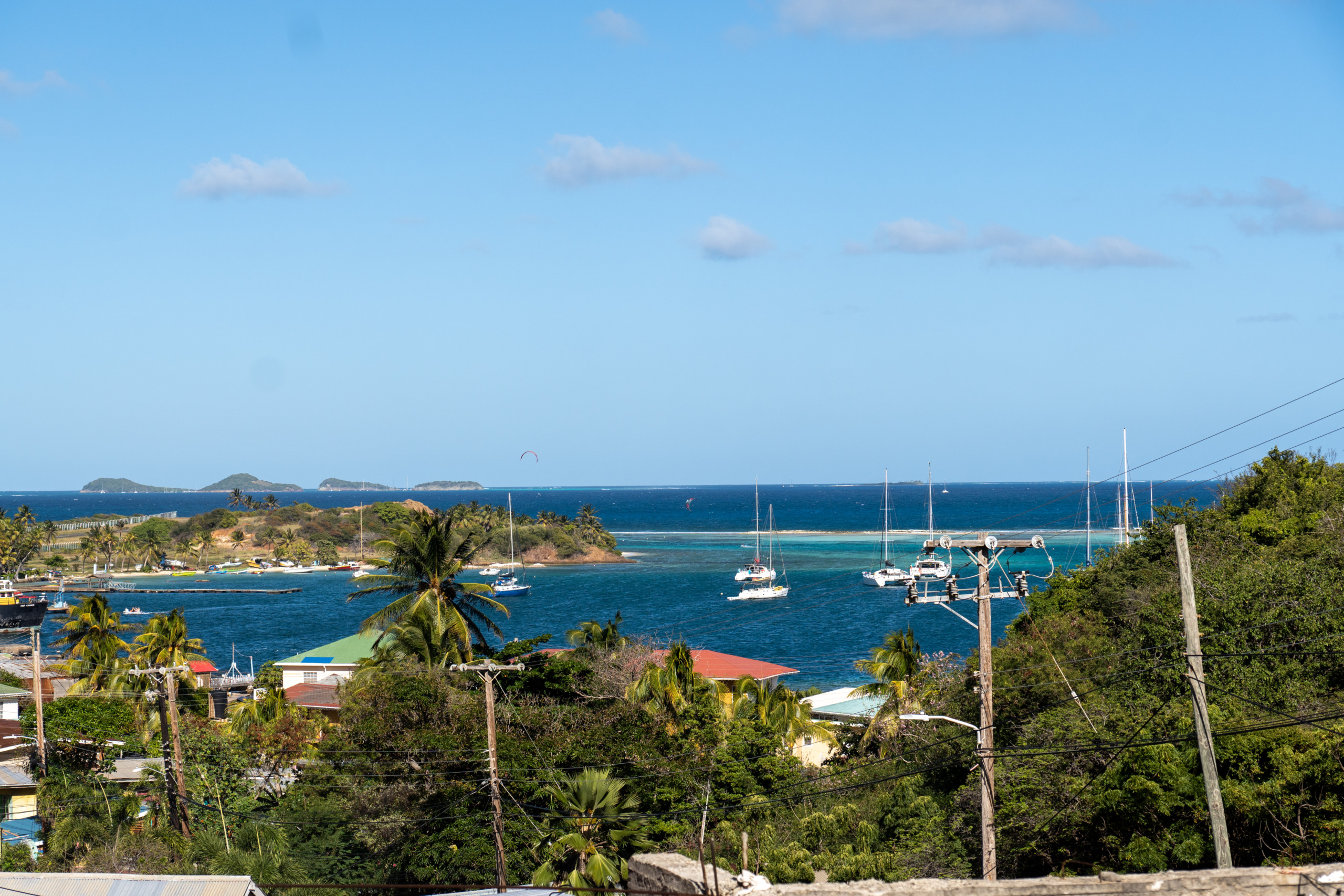 Sail and Chill - Segelreise in die Karibik, Horizont über St. Vincent und die Grenadinen